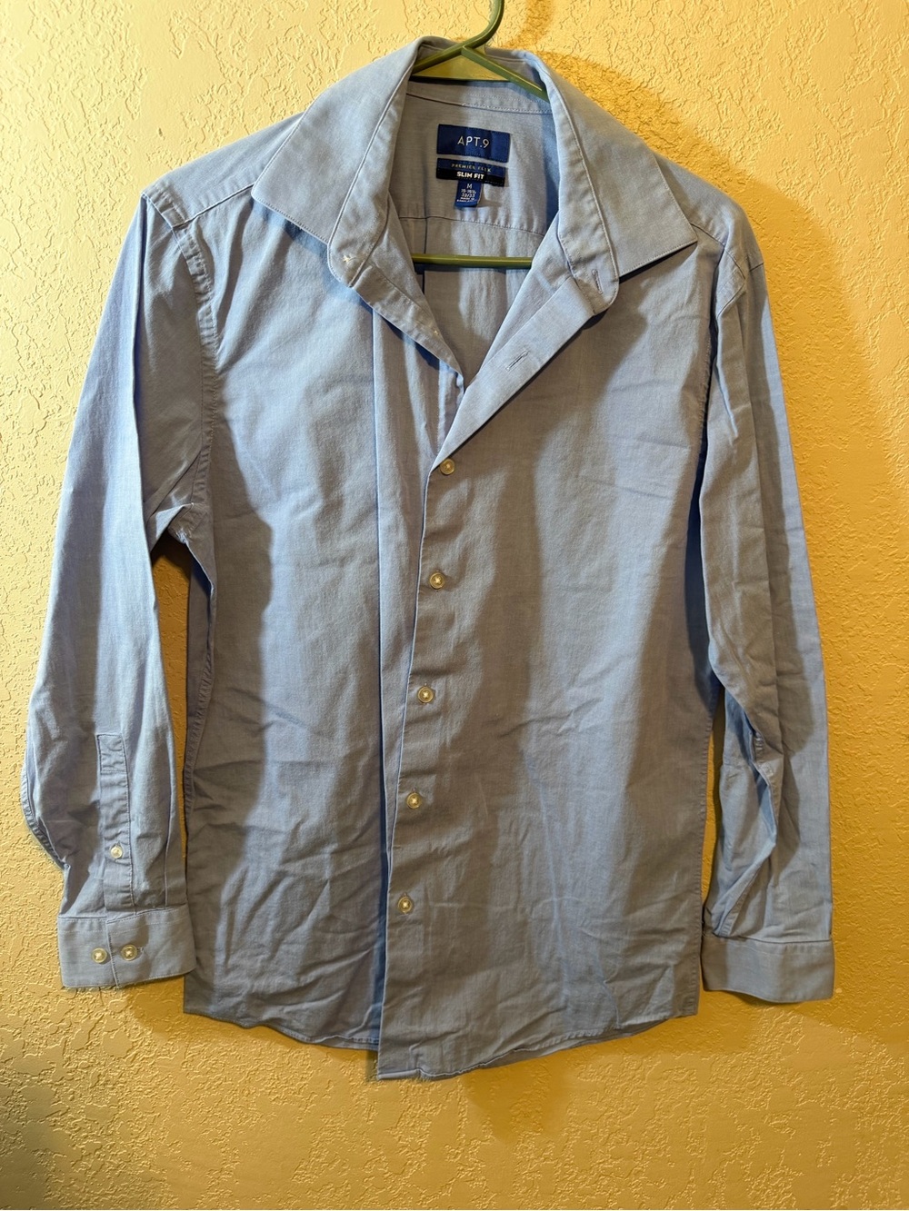NWOT APT. 9 Men's Button-Up Dress Shirt